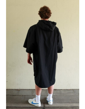 Shelter All Weather Poncho - black